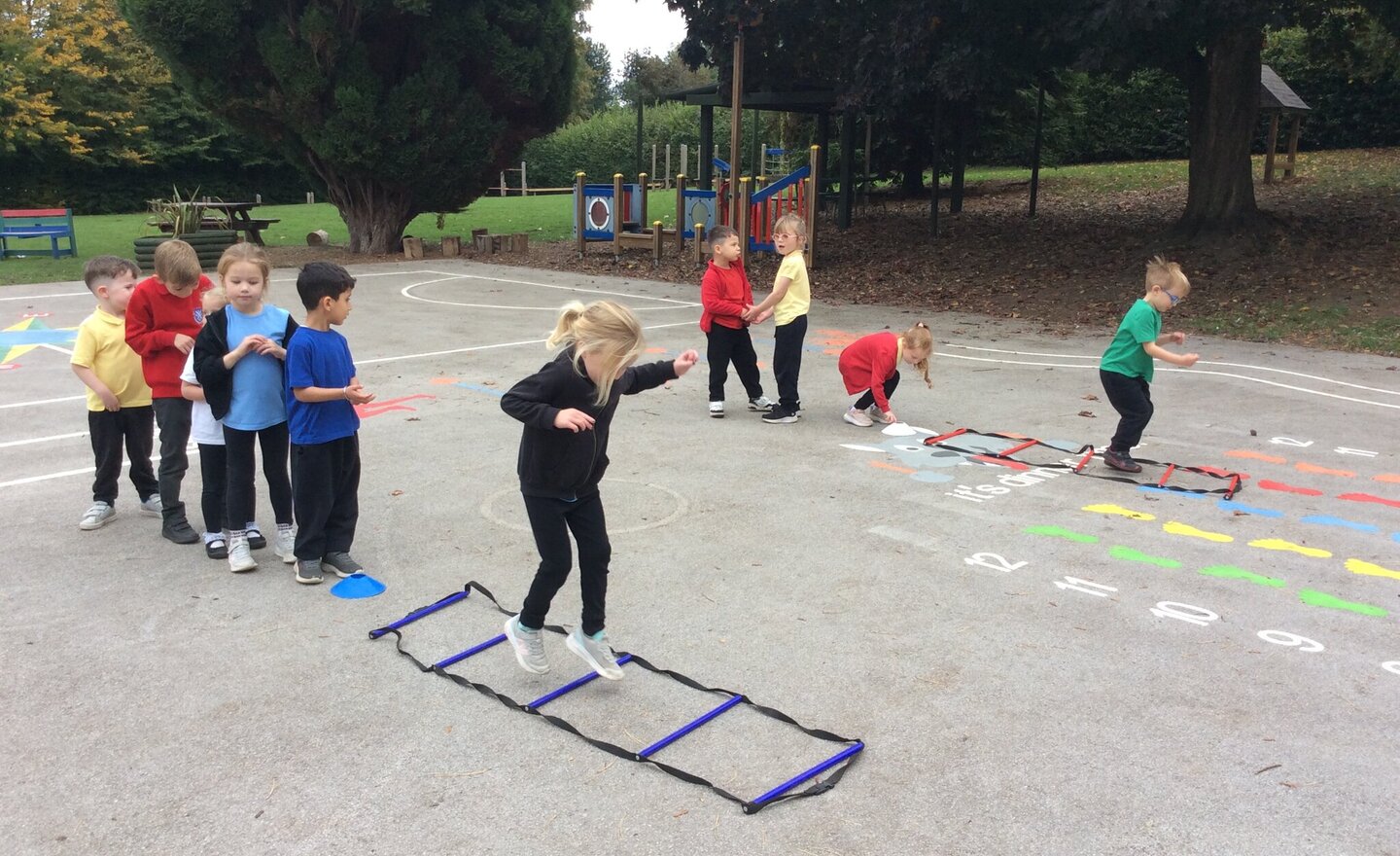 Image of Maple Class Gets Moving! – Jumping & Coordination