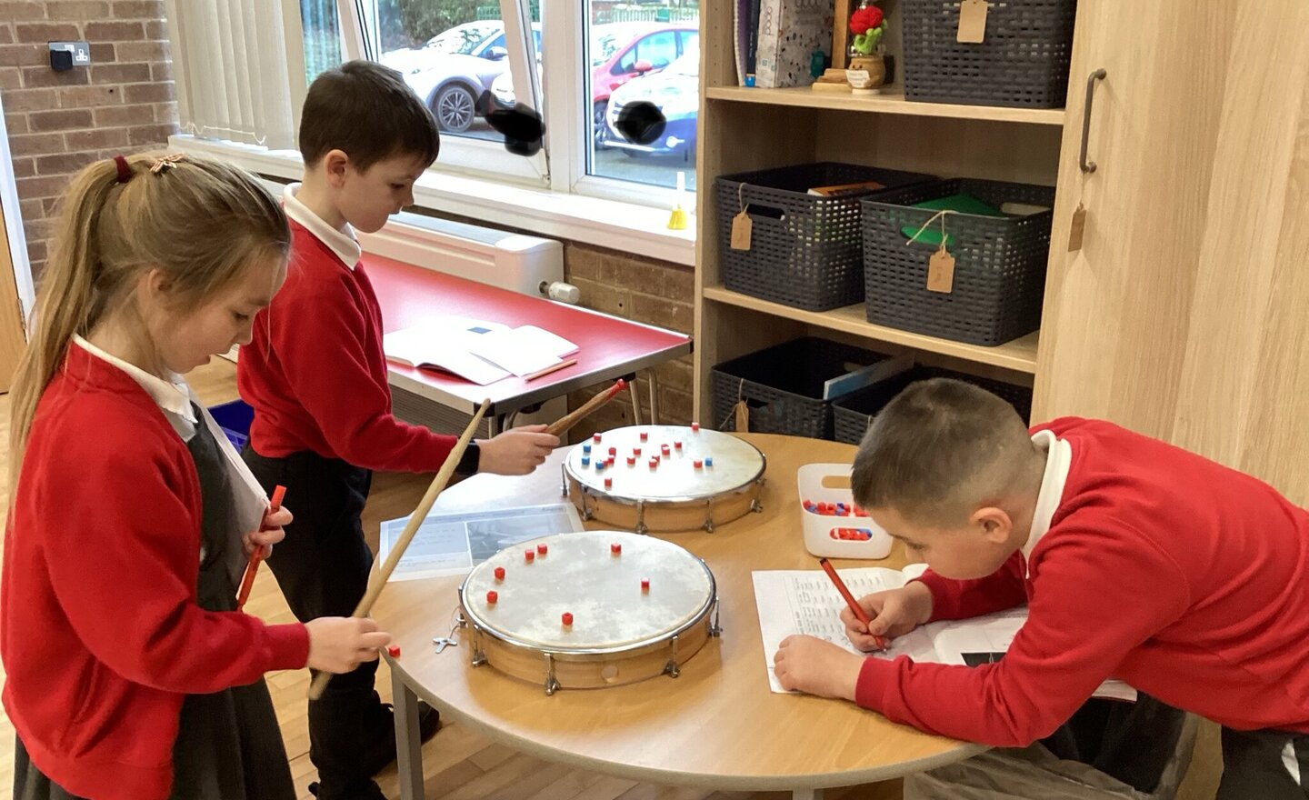 Image of How are sounds made?