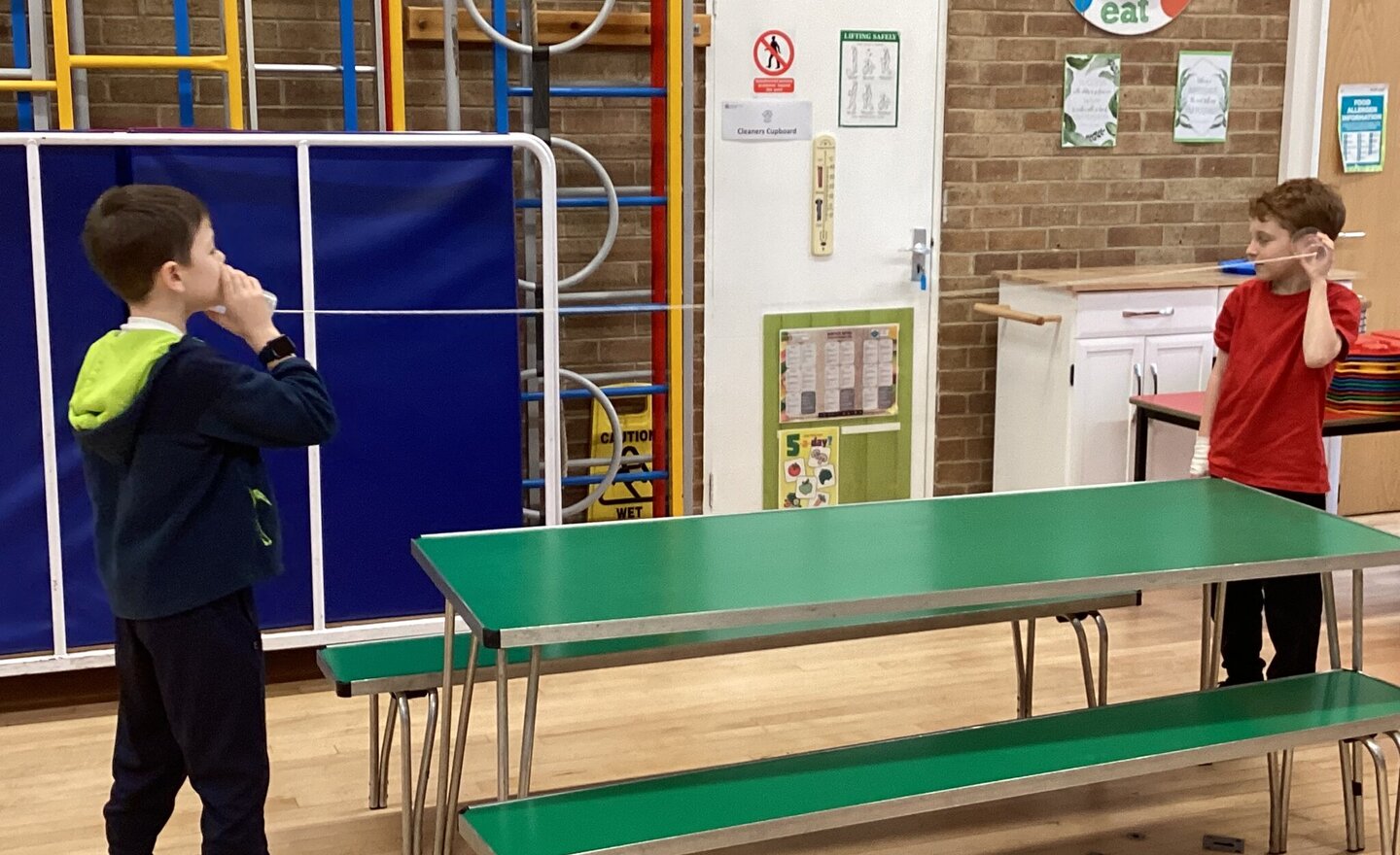 Image of How does sound travel?