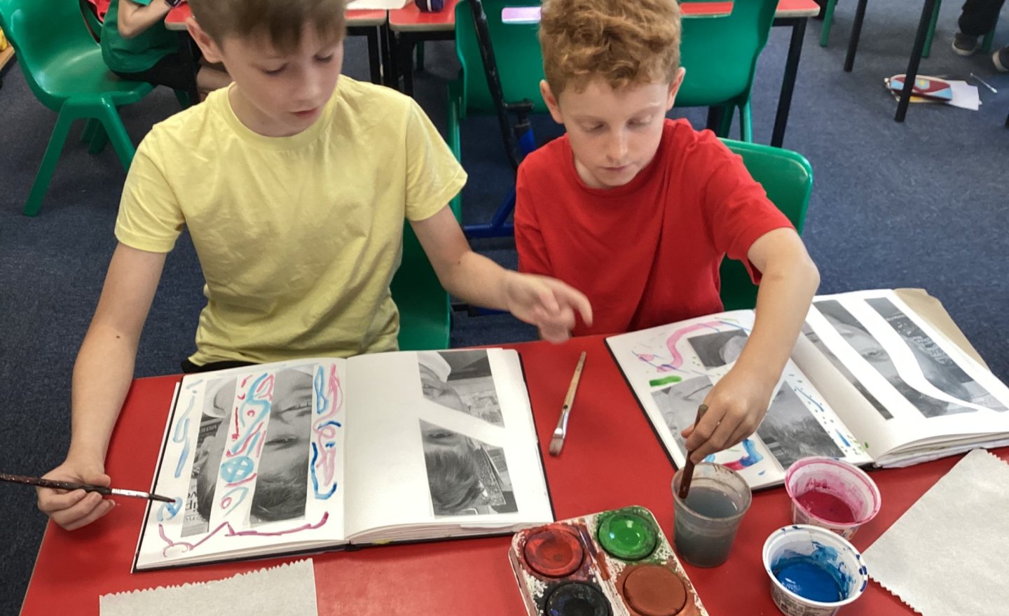 Image of Expressive brushstrokes 