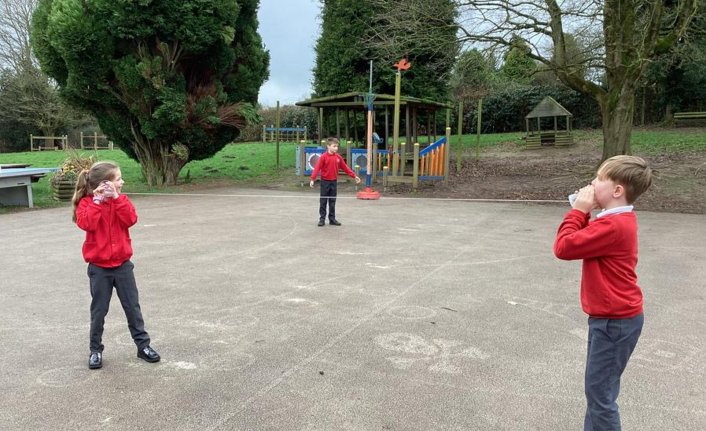 Image of Science - How does sound travel?