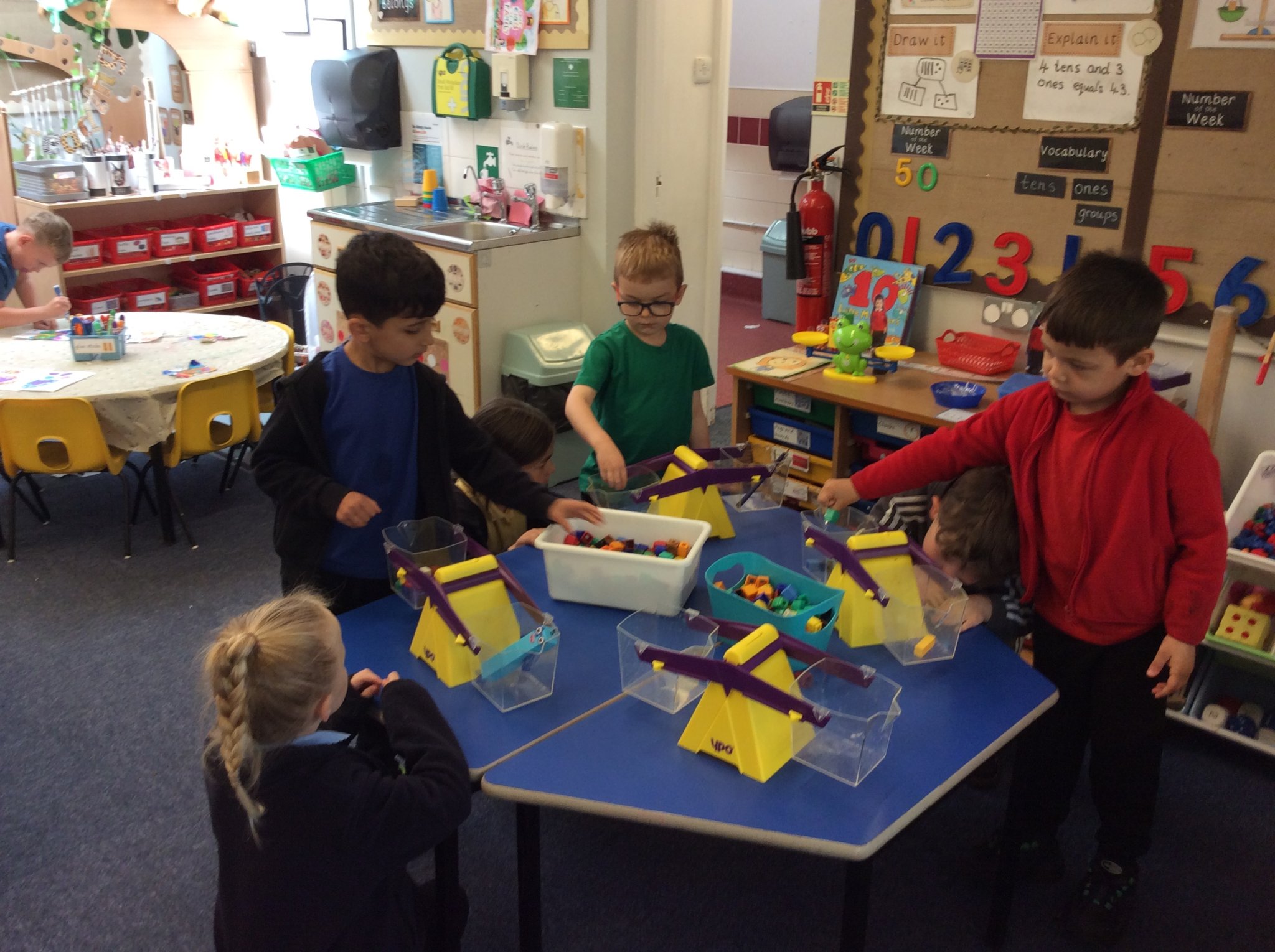 Image of Exploring Heavy and Light in Reception