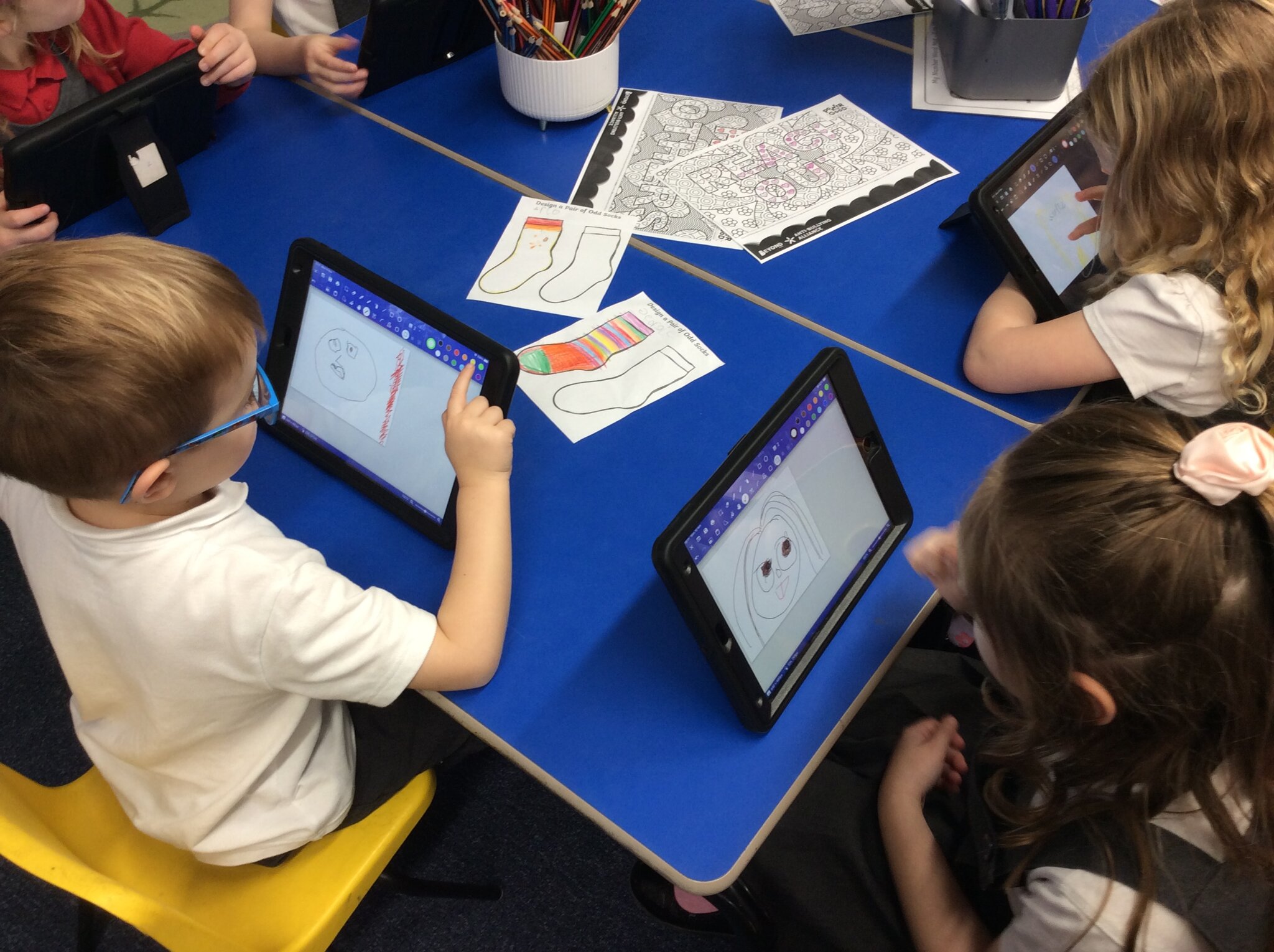 Image of Maple Class Gets Creative: Digital Portraits with Paint.z!