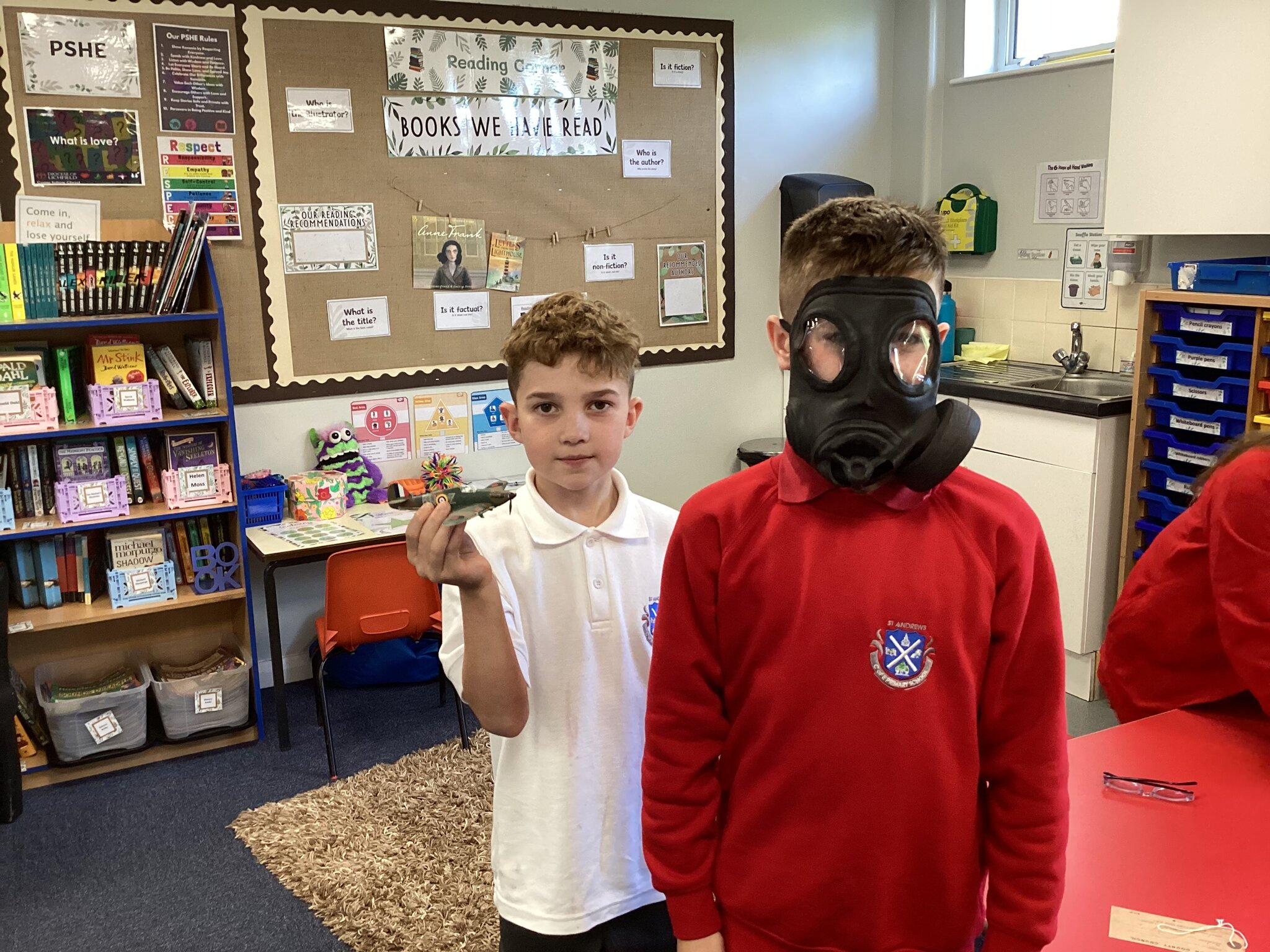 Image of Exploring WW11 artefacts.
