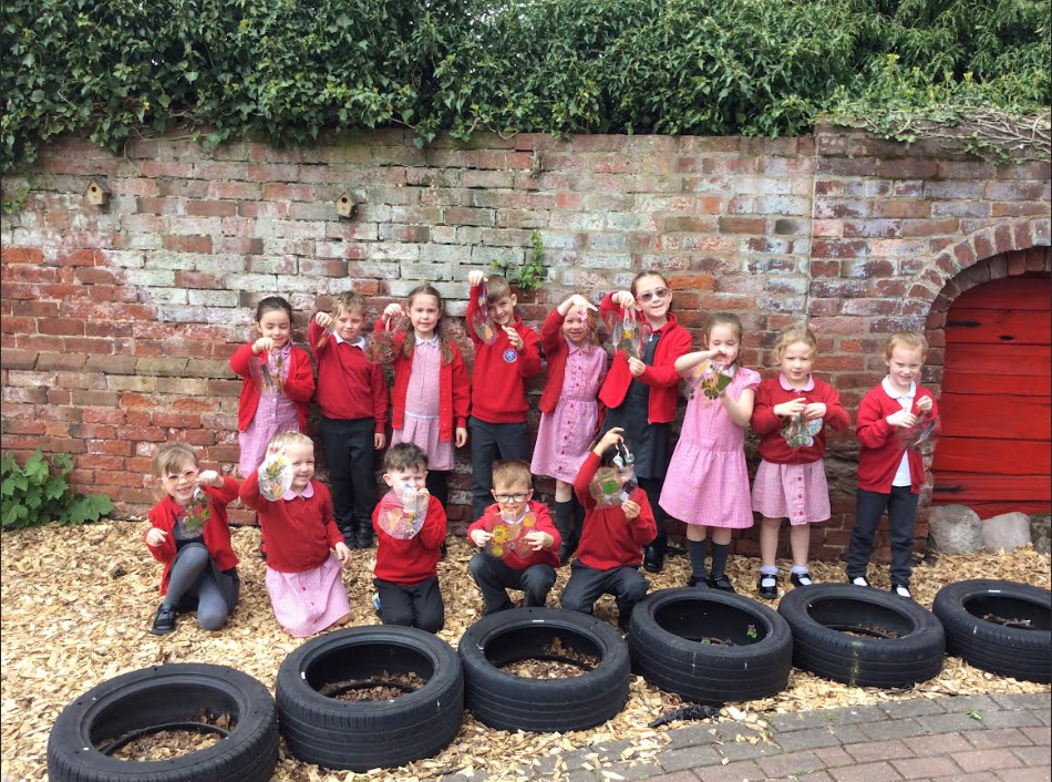 Image of Art Week Fun: Minibeast Nature Suncatchers