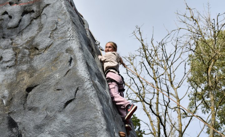 Image of Y6 residential - day 2