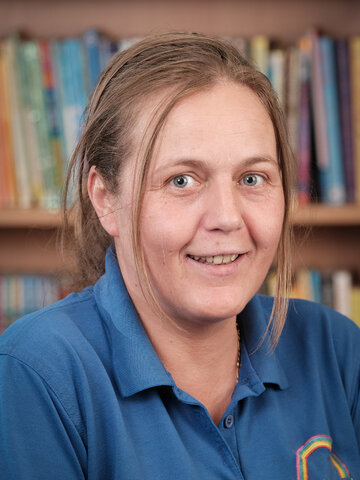 Mrs S Cooper