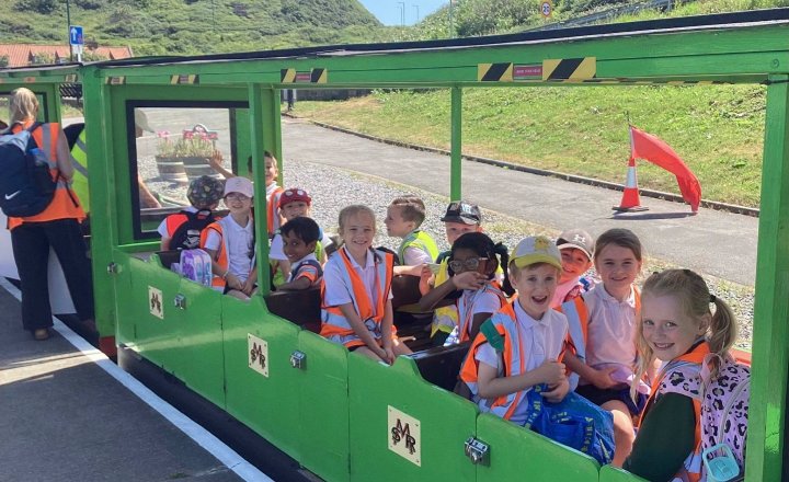 Image of Year 1 Enjoy Fantastic Day at Saltburn