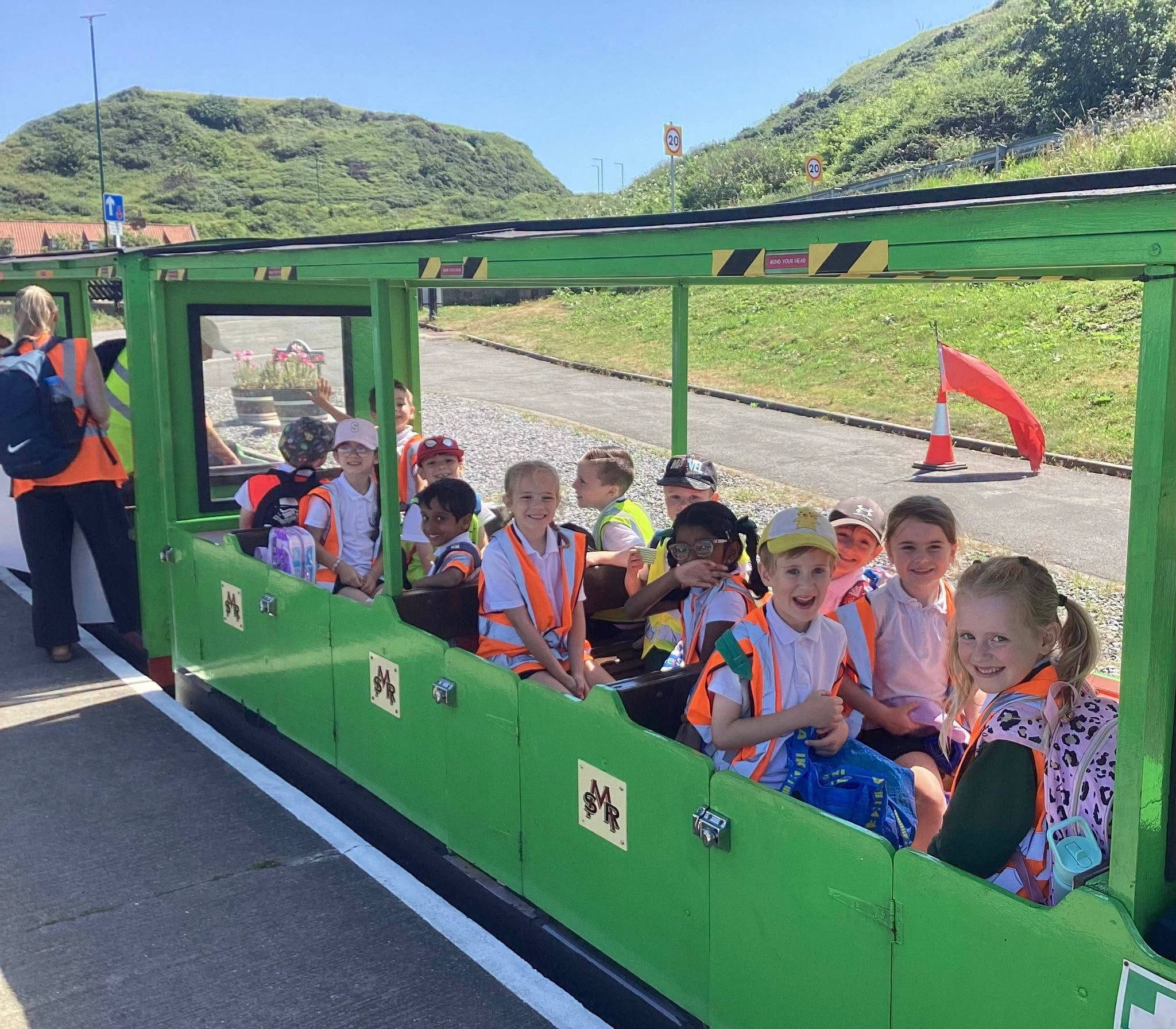 Image of Year 1 Enjoy Fantastic Day at Saltburn