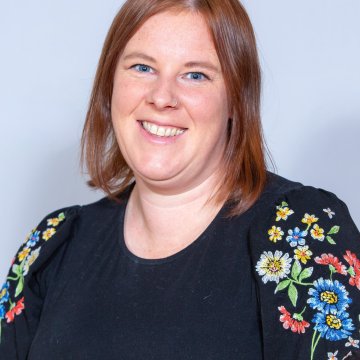 Miss Lyons