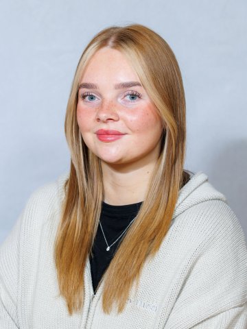 Miss Harriet Moss