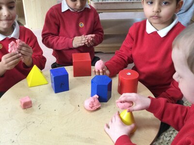 Image of Reception (Class 1) - Maths - 3D Shapes