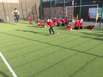 Image of Year 1 (Class 4) - P.E - Relay Races