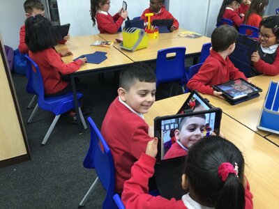 Image of Year 2 (Class 6) - Computing - Editing Pictures / Uploading to the Cloud
