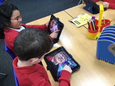 Image of Year 2 (Class 6) - Computing - Editing Pictures / Uploading to the Cloud