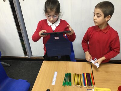 Image of Year 2 (Class 6) - Computing - Editing Pictures / Uploading to the Cloud