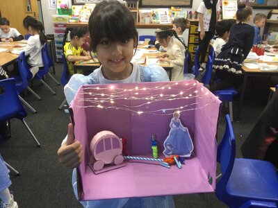 Image of Year 2 (Class 5) - Art / English - Book in a Box Creations