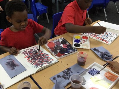 Image of Year 2 (Class 5) - Art - Primary & Secondary Colours