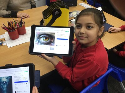 Image of Year 2 (Class 5) - Computing - We Are Photographers