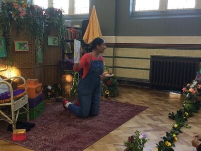 Image of Year 2 (Class 5) - English - Armley Library Visit