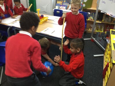 Image of Year 2 (Class 5) - Science - Objects & Materials