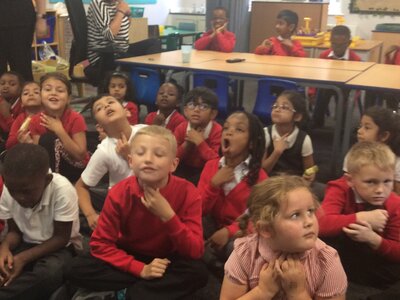 Image of Year 2 (Class 5) - Science - Simon Says