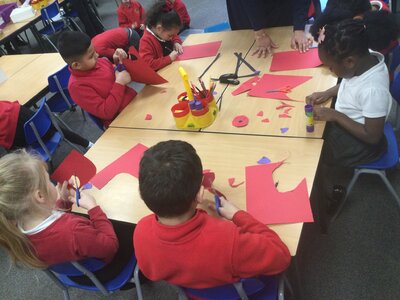 Image of Year 2 (Class 6) - History - Remembrance Day