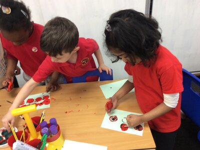 Image of Year 2 (Class 6) - Remembrance Day