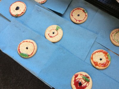 Image of Year 2 (Class 6) - Remembrance Day