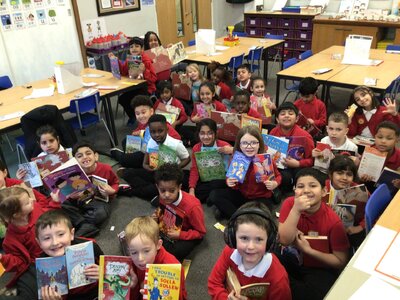 Image of Year 2 (Class 6) - World Book Day - Book Shop