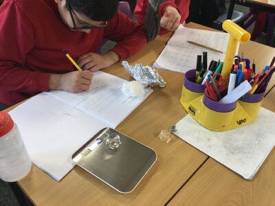 Image of Year 3 (Class 11) - Science - How could Victorians make their ice last longer?