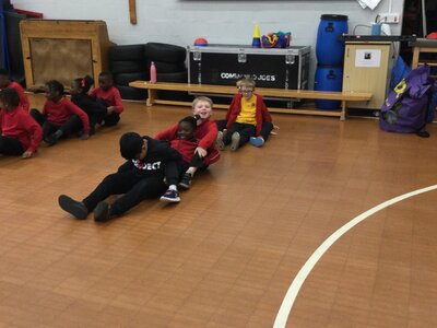 Image of Year 3 (Class 8) - Commando Joe's - Rowing Boats & Teamwork