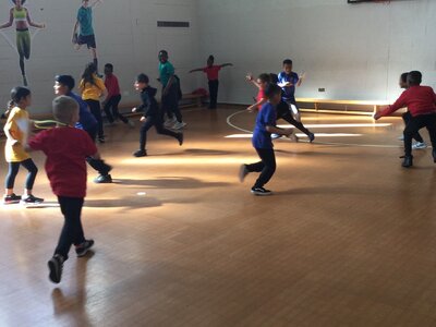 Image of Year 3 (Class 8) - P.E - Learning Dodgeball