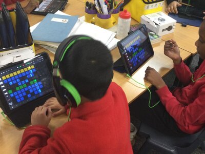 Image of Year 4 (Class 11) - Computing - Garage Band Loops