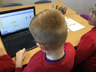 Image of Year 4 (Class 11) - Computing - Scratch (Multi Thread Bugs)