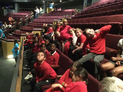 Image of Year 4 (Class 11) - History - Theatre Trip