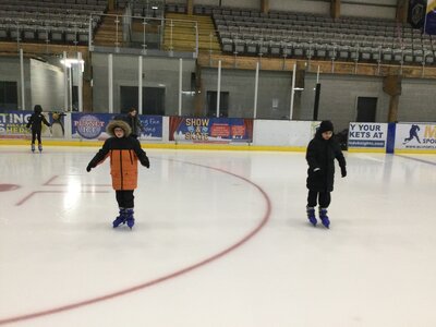 Image of Year 4 (Class 11) - P.E - Ice Skating Lessons