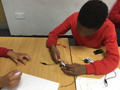 Image of Year 4 (Class 11) - Science - Conductors and Insulators