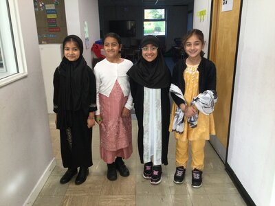 Image of Year 4 (Class 9) - R.E - World Religion Day