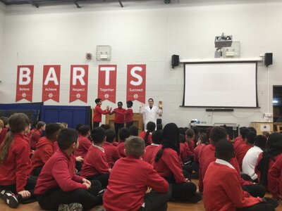 Image of Year 5 (Class 12) - Science - Science Week Workshop