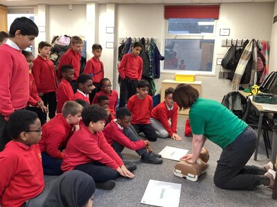 Image of Year 5 (Class 13) - PSHE - First Aid Training