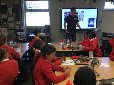 Image of Year 5 (Class 14) - English - Author Visit (Tom Palmer)