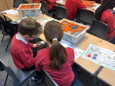 Image of Year 5 - Computing - ICT Club - Lego Mindstorms Week 2