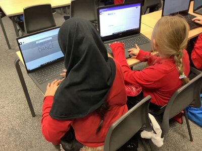 Image of Year 5 - Computing - ICT Club (Wordpress Work)