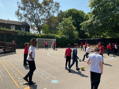 Image of Year 5 - P.E - Goalposts