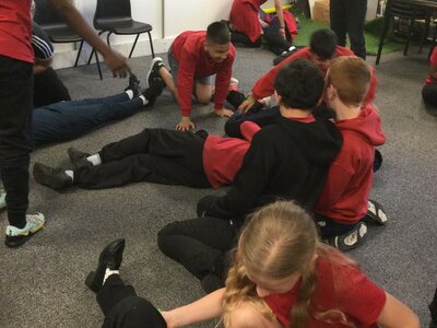 Image of Year 6 (Class 15) - PSHE - First Aid and Emergency Situations