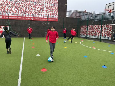 Image of Year 6 (Class 16) - P.E - Fitness Sessions