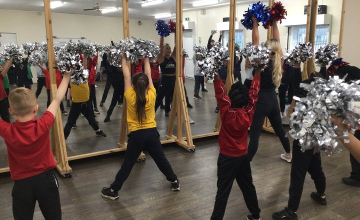 Image of Year 2 - P.E - Dance
