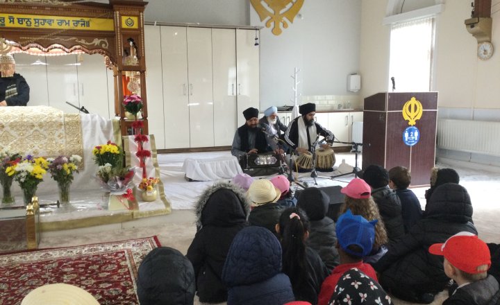 Image of Year 1 - R.E - Sikh Temple Visit