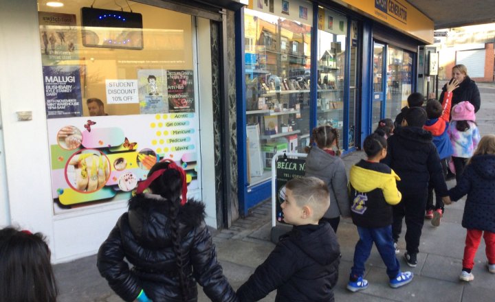 Image of Year 1 (Class 4) - History - Armley Town Street